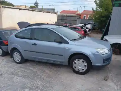 Veículo de Sucata ford focus berlina (cap) ambiente (d) do ano 2005 alimentado hhda