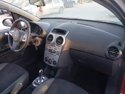 Veículo de Sucata opel corsa d ´´111 years´´ do ano 2012 alimentado a12xer