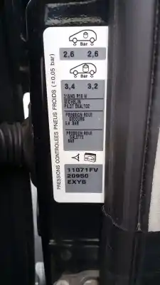 Veículo de Sucata citroen c4 picasso exclusive do ano 2007 alimentado rhj