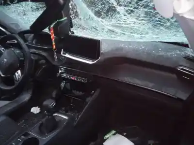 Veículo de Sucata peugeot 2008 (p1) active do ano 2019 alimentado yhy