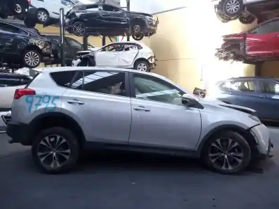 Vehicul casat TOYOTA RAV 4 Advance al anului 2014 alimentat 1ADFTV
