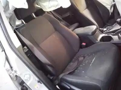 Veicolo di demolizione toyota rav 4 advance dell'anno 2014 alimentato 1adftv