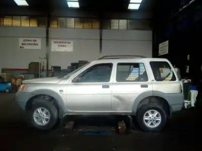 Veículo de Sucata LAND ROVER FREELANDER E Familiar do ano 2003 alimentado 