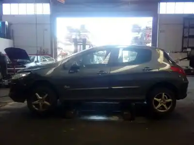 Veículo de Sucata peugeot 308 confort do ano 2010 alimentado 9hx