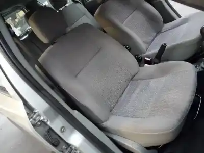 Veículo de Sucata dacia logan mcv ambiance do ano 2008 alimentado k9k796