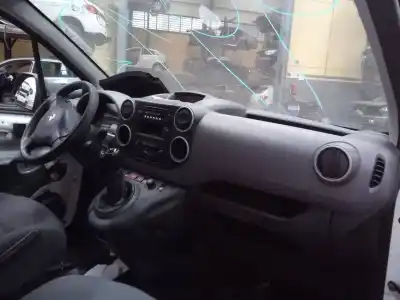 Veículo de Sucata citroen berlingo cuadro sx do ano 2016 alimentado 9h06