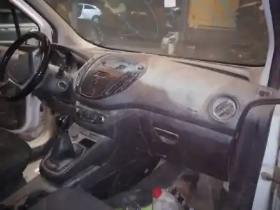 Veículo de Sucata ford transit connect kasten trend do ano 2015 alimentado t3cb