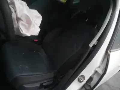 Здавання транспортного засобу seat leon (5f1) reference року 2015 потужний cxxb Здавання транспортного засобу seat leon (5f1) reference року 2015 потужний cxxb