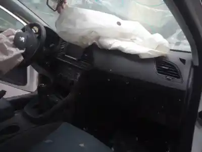 Здавання транспортного засобу seat leon (5f1) reference року 2015 потужний cxxb Здавання транспортного засобу seat leon (5f1) reference року 2015 потужний cxxb