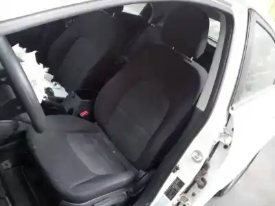 Veículo de Sucata kia rio concept do ano 2016 alimentado g4la