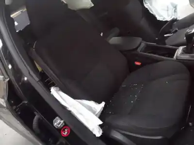 Veículo de Sucata volvo v40 momentum do ano 2016 alimentado d4204t8