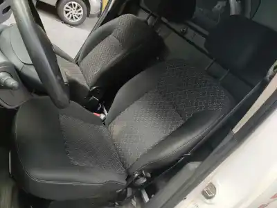 Veículo de Sucata renault kangoo expression do ano 2015 alimentado k9k608
