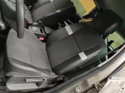 Здавання транспортного засобу renault scenic iii dynamique року 2009 потужний k9k636