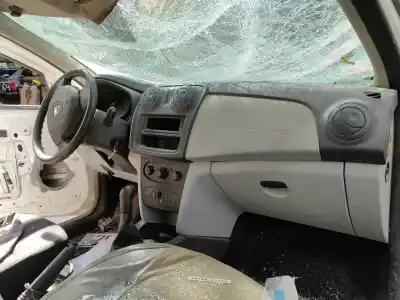 Veículo de Sucata dacia sandero ambiance do ano 2014 alimentado d4f732