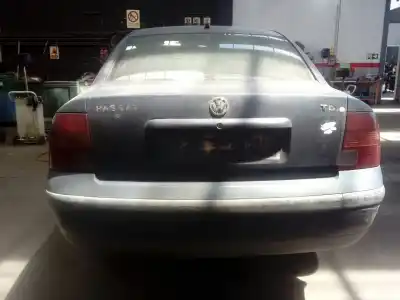 Veículo de Sucata volkswagen passat berlina (3b2) comfortline do ano 1997 alimentado afn