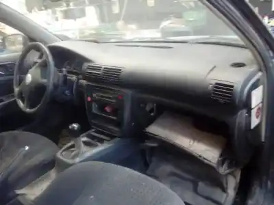 Veículo de Sucata volkswagen passat berlina (3b2) comfortline do ano 1997 alimentado afn