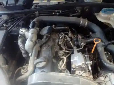 Veículo de Sucata volkswagen passat berlina (3b2) comfortline do ano 1997 alimentado afn