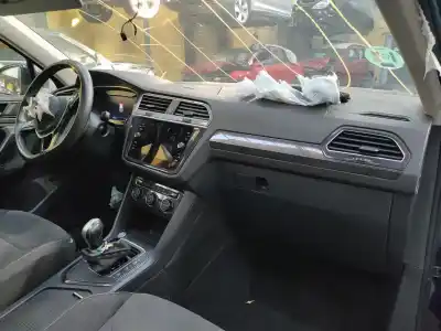 Veículo de Sucata volkswagen tiguan sport 4motion bmt do ano 2017 alimentado dfga