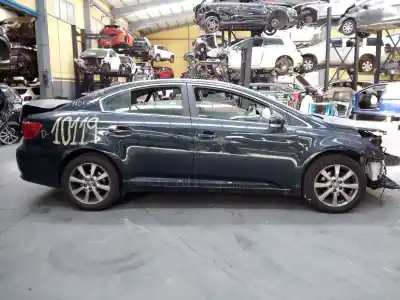 Vehículo de desguace toyota avensis (t27) advance del año 2012 con motor 1adftv