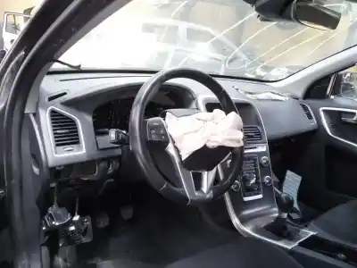 Veículo de Sucata volvo xc60 kinetic 2wd do ano 2014 alimentado d5244t12