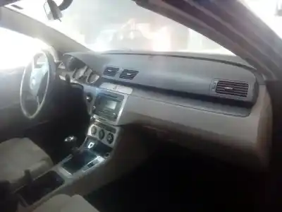 Veículo de Sucata volkswagen passat berlina (3c2) advance do ano 2006 alimentado bkp