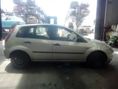 Veicolo di demolizione ford fiesta (cbk) ambiente dell'anno 2005 alimentato f6ja