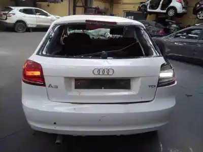 Vehicul casat audi a3 (8p) 1.6 tdi attraction al anului 2011 alimentat cayc