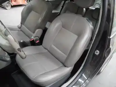 Sloopvoertuig renault twingo dynamique van het jaar 2010 aangedreven d4f772