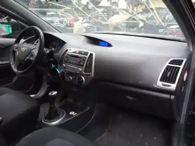 Veículo de Sucata hyundai i20 city s do ano 2013 alimentado d3fa