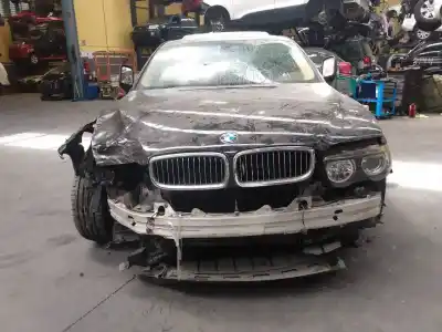 Veicolo di demolizione bmw serie 7 (e65/e66) 730d dell'anno 2002 alimentato m57n2306d2