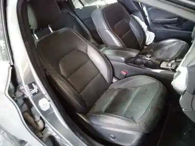 Veículo de Sucata infiniti q30 2.2d premium 170 cv / 125 kw do ano 2018 alimentado 651930