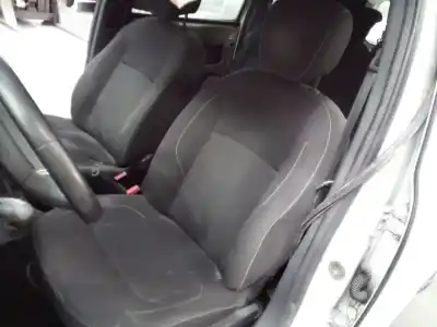 Здавання транспортного засобу dacia lodgy laureate року 2017 потужний h4m740