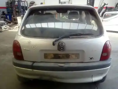 Veicolo di demolizione opel corsa b 1.7 diesel dell'anno 1998 alimentato x17d