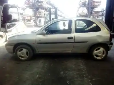 Veicolo di demolizione opel corsa b 1.7 diesel dell'anno 1998 alimentato x17d