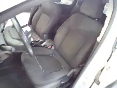 Veículo de Sucata chevrolet orlando lt+ do ano 2013 alimentado z20d1