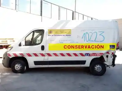Veicolo di demolizione PEUGEOT BOXER FURGÓN 330 L1H1 Pro BlueHDi 140 Start&Stop dell'anno 2016 alimentato 4H03