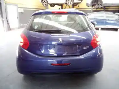 Veículo de Sucata peugeot 208 active do ano 2012 alimentado 9hp