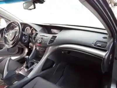 Veículo de Sucata honda accord berlina (cu) executive do ano 2009 alimentado n22b1