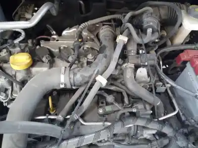 Veicolo di demolizione nissan qashqai (j11) acenta dell'anno 2015 alimentato hra2ddt