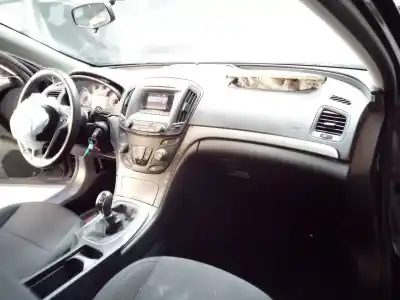 Verschrottungsfahrzeug opel insignia berlina selective des jahres 2015 angetrieben a20dte