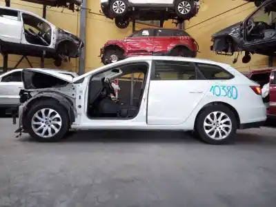 Scrapping Vehicle SEAT LEON ST (5F8) Reference of the year 2015 powered CLHA