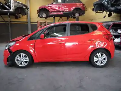 Veículo de Sucata HYUNDAI IX20 GLS Comfort Blue do ano 2013 alimentado D4FB