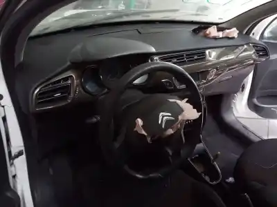 Veicolo di demolizione citroen c3 attraction dell'anno 2012 alimentato 8hr