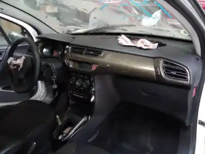 Veicolo di demolizione citroen c3 attraction dell'anno 2012 alimentato 8hr