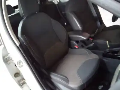 Veicolo di demolizione citroen c3 attraction dell'anno 2012 alimentato 8hr