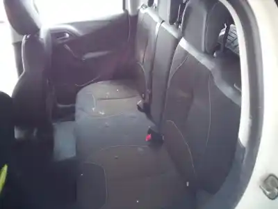 Veicolo di demolizione citroen c3 attraction dell'anno 2012 alimentato 8hr