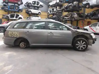 Veículo de Sucata TOYOTA AVENSIS WAGON (T25) 2.0 D-4D Sol do ano 2004 alimentado 1CDFTV