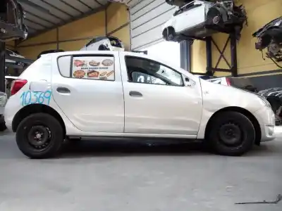 Veículo de Sucata dacia sandero ambiance do ano 2014 alimentado d4f732