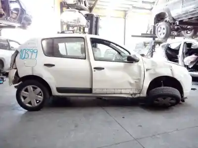 Здавання транспортного засобу dacia sandero laureate року 2010 потужний d4f732