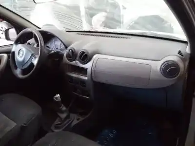 Здавання транспортного засобу dacia sandero laureate року 2010 потужний d4f732